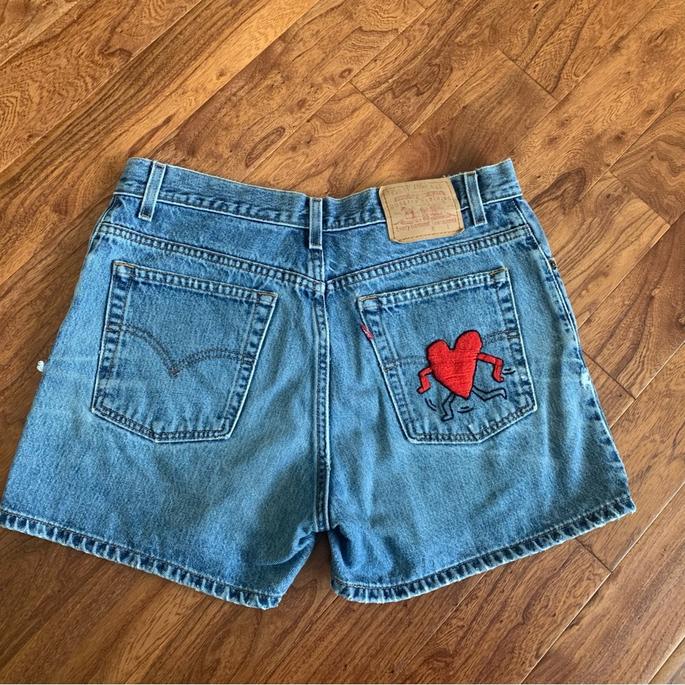 Levi's Blue Denim Shorts with heart/mushroom Embroidery Sz 13 juniors 80’s Mom